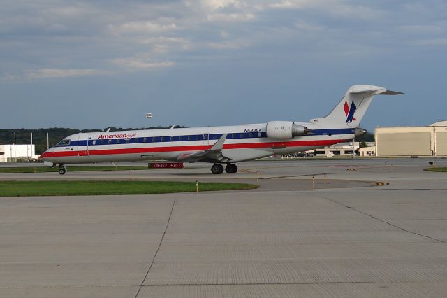 Canadair Regional Jet CRJ-700 (N539EA)