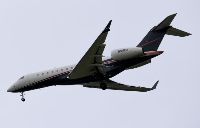 Bombardier Global Express (N94FX)