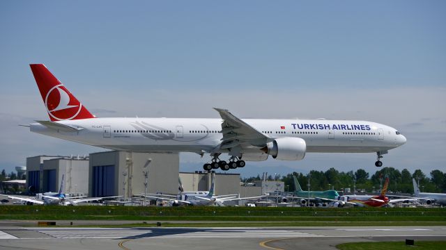 BOEING 777-300 (TC-LJG) - BOE545 on final to Rwy 16R to complete a B1 flight on 4/21/16. (ln 1394 / cn 44128).