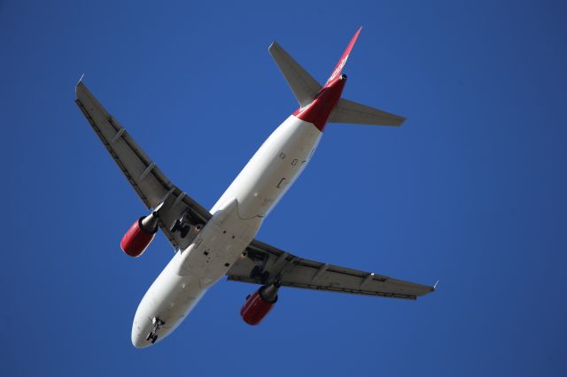 Airbus A320 (N632VA)