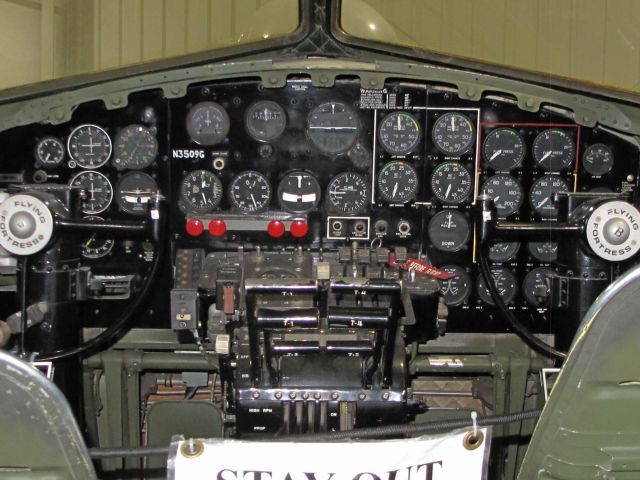 N3905G — - Cockpit of Boeing B-17G at KPSP Museum