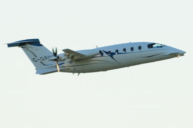 Piaggio P.180 Avanti (C-GFOX)