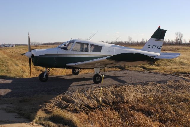 Piper Dakota / Pathfinder (C-FFKG) - Piper PA 28 Aéroport de Joliette QC.CSG3 13-11-2016