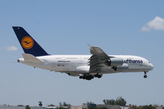 Airbus A380-800 (D-AIMA)