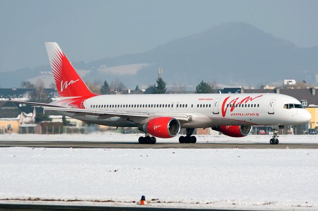 Boeing 757-200 (RA-73016)