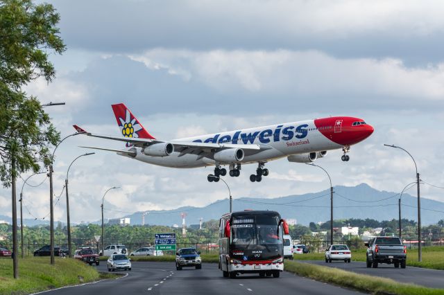 Airbus A340-300 (HB-JME) - Landing on rwy 25