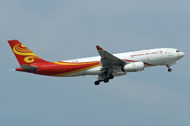 Airbus A330-200 (B-LNX)