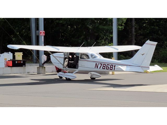 Cessna Skyhawk (N78681)