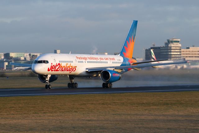 Boeing 757-200 (G-LSAD) - EXS835 off to Grenoble in the French Alps