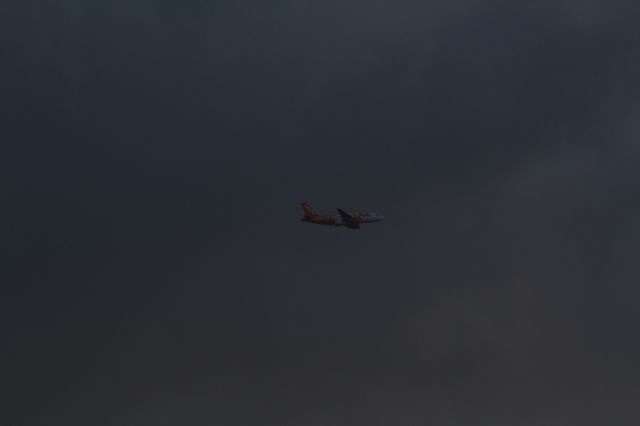 EZY16VT — - Airbus A319-111, EasyJet, flies above Nieuwkoop and going to land on Aalsmeerbaan at Schiphol Amsterdam Airport (Holland). The origin of this flight is London Luton.