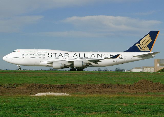 Boeing 747-400 (9V-SPP)