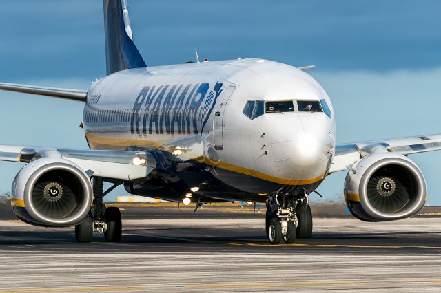 Boeing 737-800 (EI-EPG)