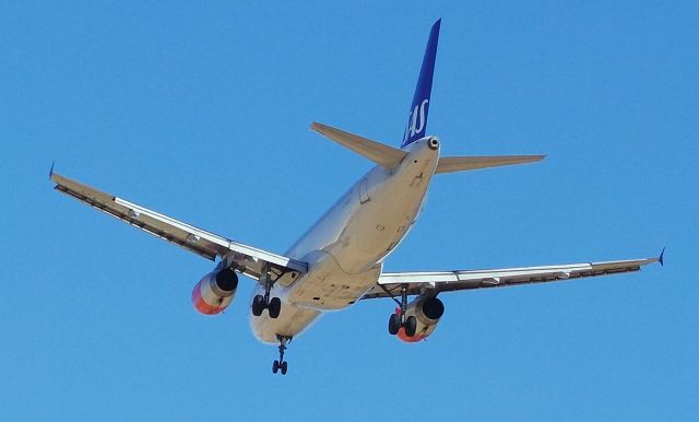 OY-KBC — - SAS Scandinavian Airlines A340-313X OY-KBC FUE/AP