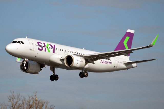 Airbus A320 (CC-DBE)