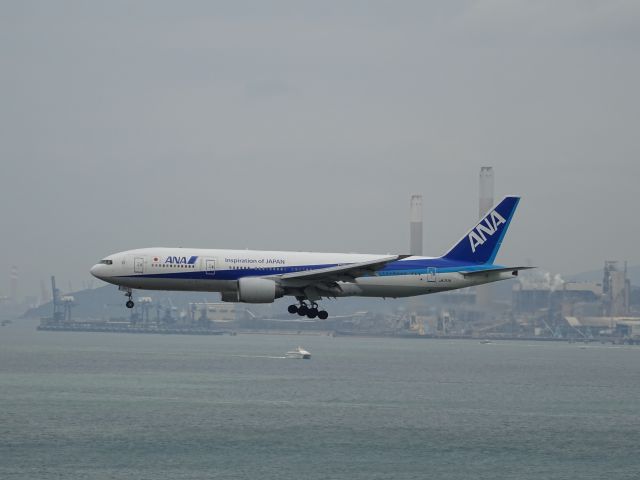 Boeing 777-200 (JA717A)