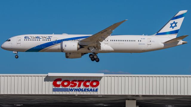 Boeing 787-9 Dreamliner (4X-EDI) - El Al Israel Airlines Boeing 787-9 (4X-EDI) [Herzliya / הרצליה] on approach to Perth Airport Runway 06 on a one-off Repatriation Flight helping those stranded by the COVID-19 Crisis. Arriving as “EL AL 087” direct from Tel Aviv.