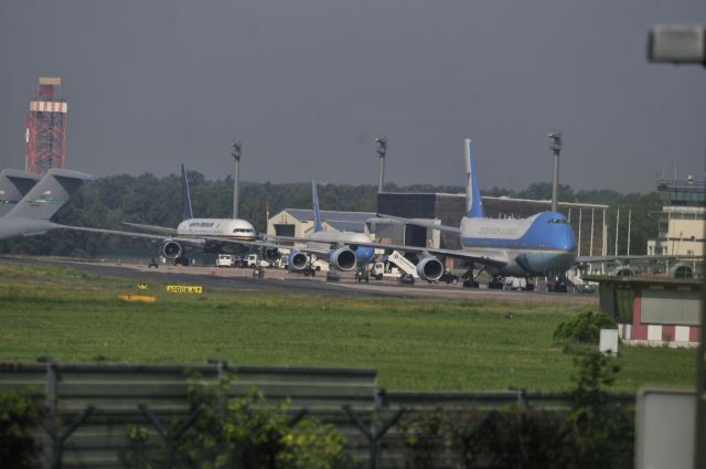 Boeing 747-200 (92-9000) - First visit of the U.S. President Barack Obama in Berlin