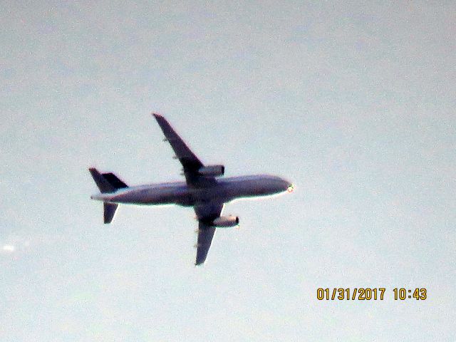 Airbus A320 (N416UA)