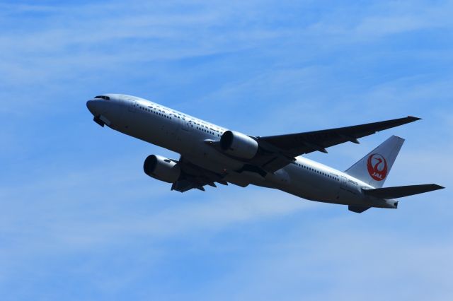 Boeing 777-200 (JA8979)