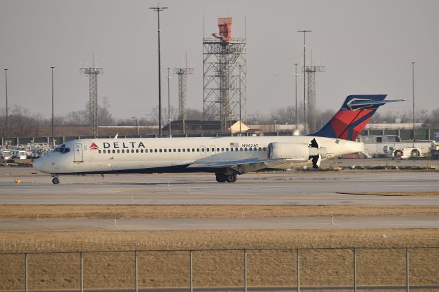 Boeing 717-200 (N942AT) - Rolling out on 5-R 02-06-24