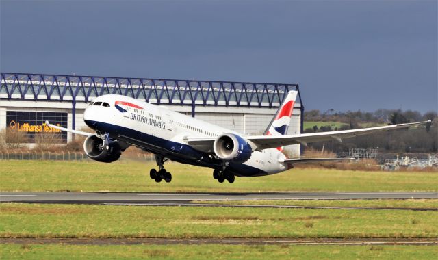 Boeing 787-9 Dreamliner (G-ZBKC) - british airways b787-9 g-zbkc dep shannon for heathrow after wing repaint by iac 5/2/21.