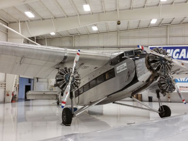 Ford Tri-Motor (N9645) - EAA 36 Tri Motor tour flights