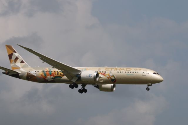 Boeing 787-9 Dreamliner (A6-BLT) - Sep 19,2022br /ETD878 AUH→NRTbr /ADNOC choose Jtaly livery