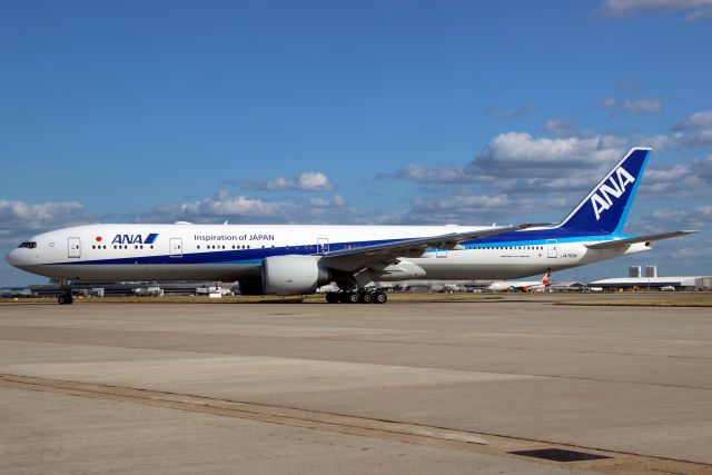 BOEING 777-300ER (JA793A) - Taxiing to Stand 244 on 4-Sep-19 operating flight ANA211 from RJTT.