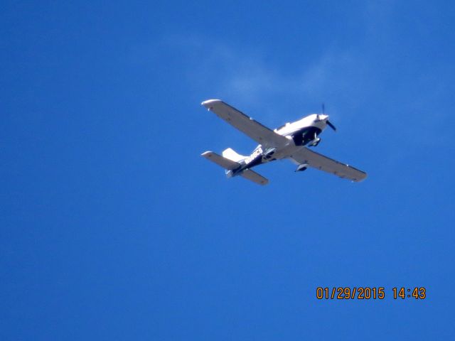 Cessna Skyhawk (N566CS)
