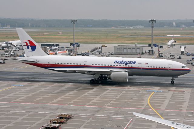 Boeing 777-200 (9M-MRN)