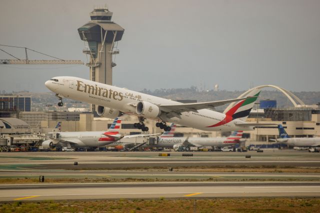 BOEING 777-300 (A6-EPT) - Emirates just beginning it's journey back to Dubai on 6/19/21