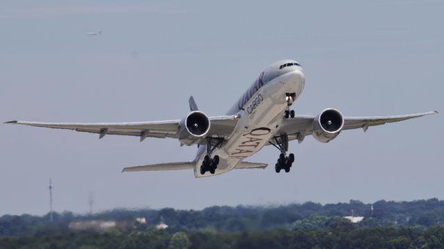 Boeing 777-200 (A7-BFC) - This photo was taken Sunday, June 25, 2017, at the south parking garage. Uploaded in low-resolution. Full resolution is available at cowman615 at Gmail dot com. cowman615@gmail.com