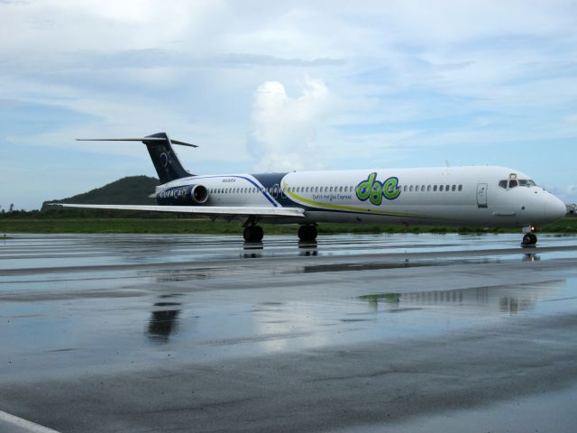 McDonnell Douglas MD-83 (N836RA)