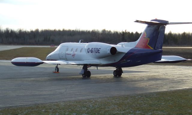 Learjet 35 (C-GTDE)