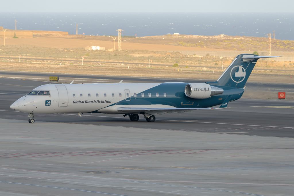 Canadair Regional Jet CRJ-200 (OY-CRJ)