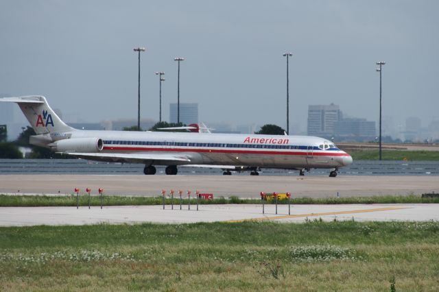 McDonnell Douglas MD-80 (N9402W)