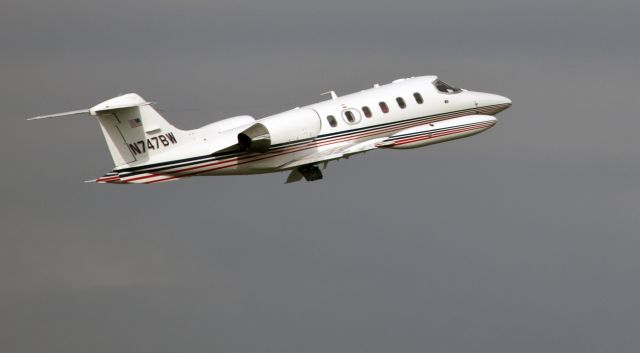 Learjet 35 (N747BW) - Powerful take off RW16.