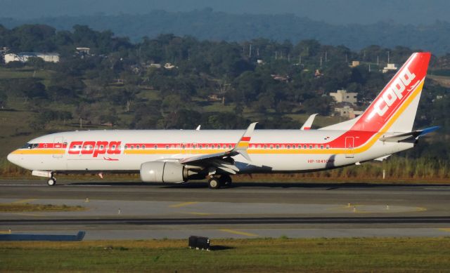 Boeing 737-800 (HP-1841CMP)