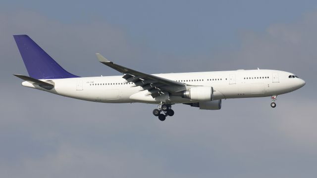 Airbus A330-200 (CS-TQP)