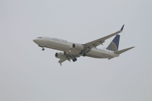 Boeing 737-800 (N78511)