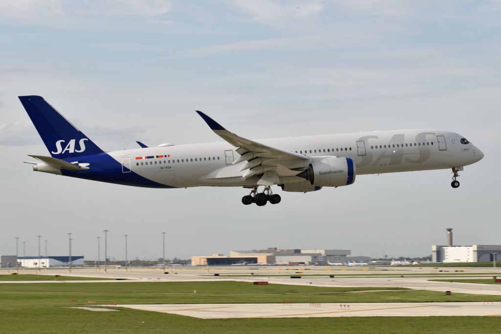 Airbus A350-900 (SE-RSA) - 10-C 05-05-23
