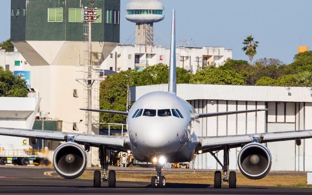 Airbus A320 (PR-MHG)