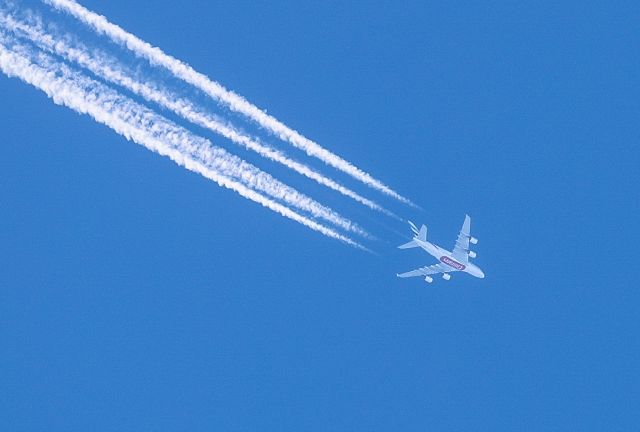 Airbus A380-800 (UAE47) - 40000ft travel high