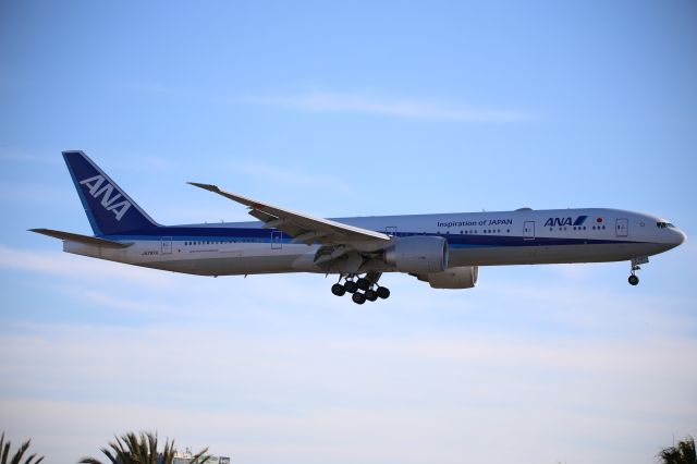 BOEING 777-300ER (JA797A)