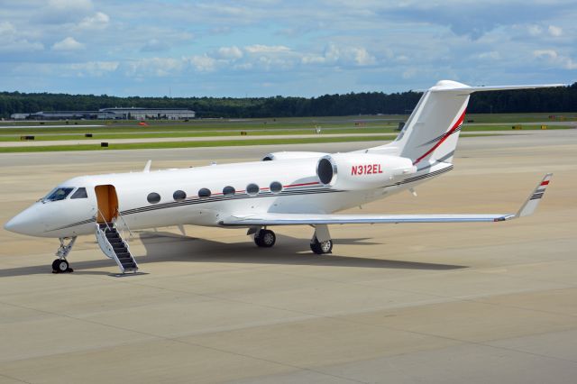 Gulfstream Aerospace Gulfstream IV (N312EL) - new paint job for this plane