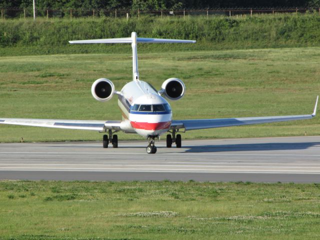 Canadair Regional Jet CRJ-700 (N516AE) - TAKEN MAY 24, 2013