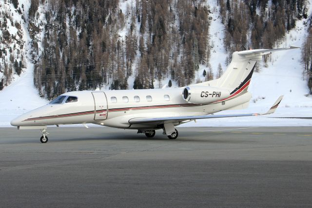 Embraer Phenom 300 (CS-PHI)