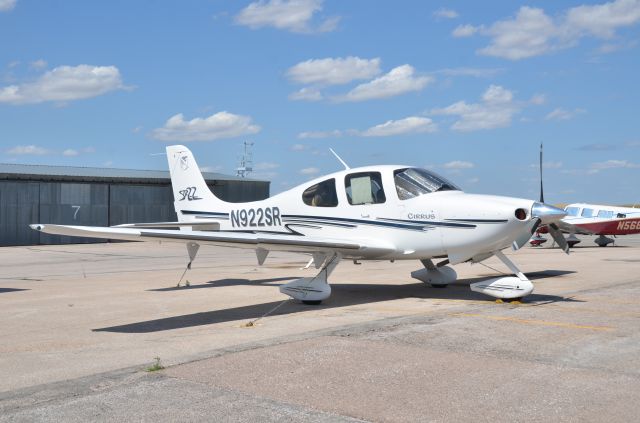 Cirrus SR-22 (N922SR) - Taken 18 Jul 2017