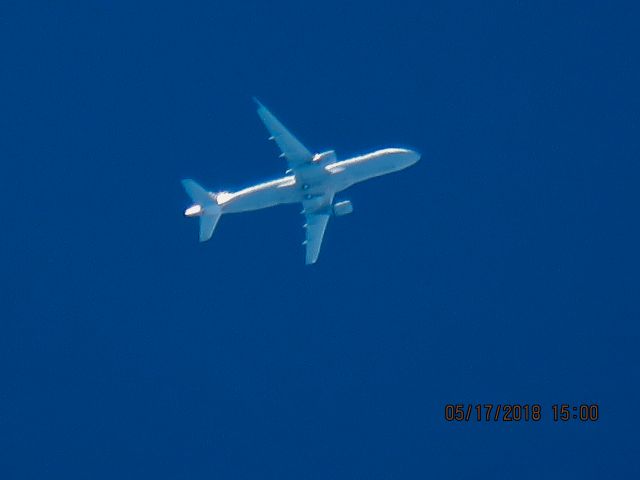 Embraer 175 (N205SY)