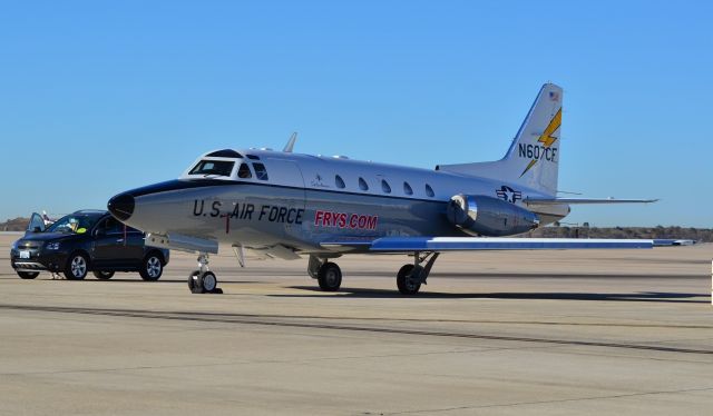 North American Sabreliner (N607CF) - N607CF 1976 North American Rockwell NA-306 Sabreliner 60 C/N 306-118 - Marine Corps Air Station Miramar (MCAS Miramar) (IATA: NKX, ICAO: KNKX, FAA LID: NKX)br /Photo: Tomás Del Corobr /Miramar Air Show 2014br /October 4, 2014